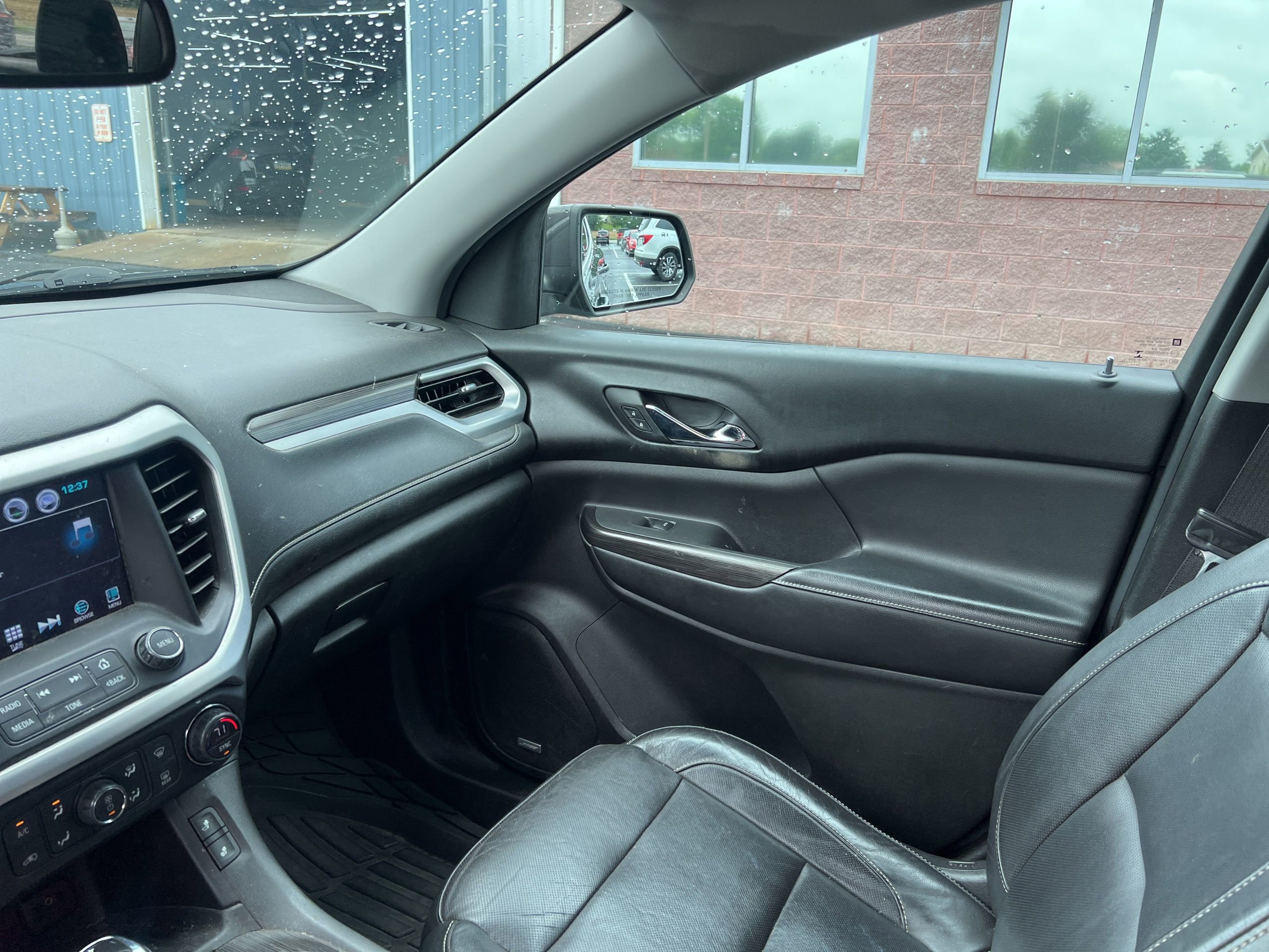 Used 2018 GMC Acadia SLT AWD/4WD image 10