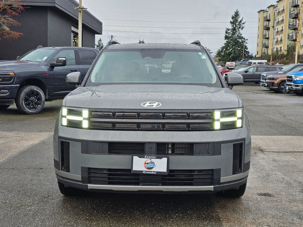 Used 2024 Hyundai Santa Fe Limited image 2