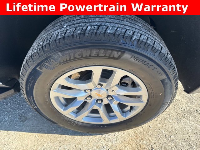 Used 2024 Chevrolet Suburban LT image 11