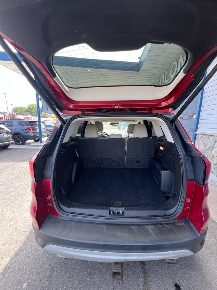 Used 2019 Ford Escape Titanium AWD/4WD image 10