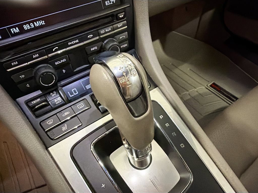 Used 2014 Porsche Boxster RWD image 16