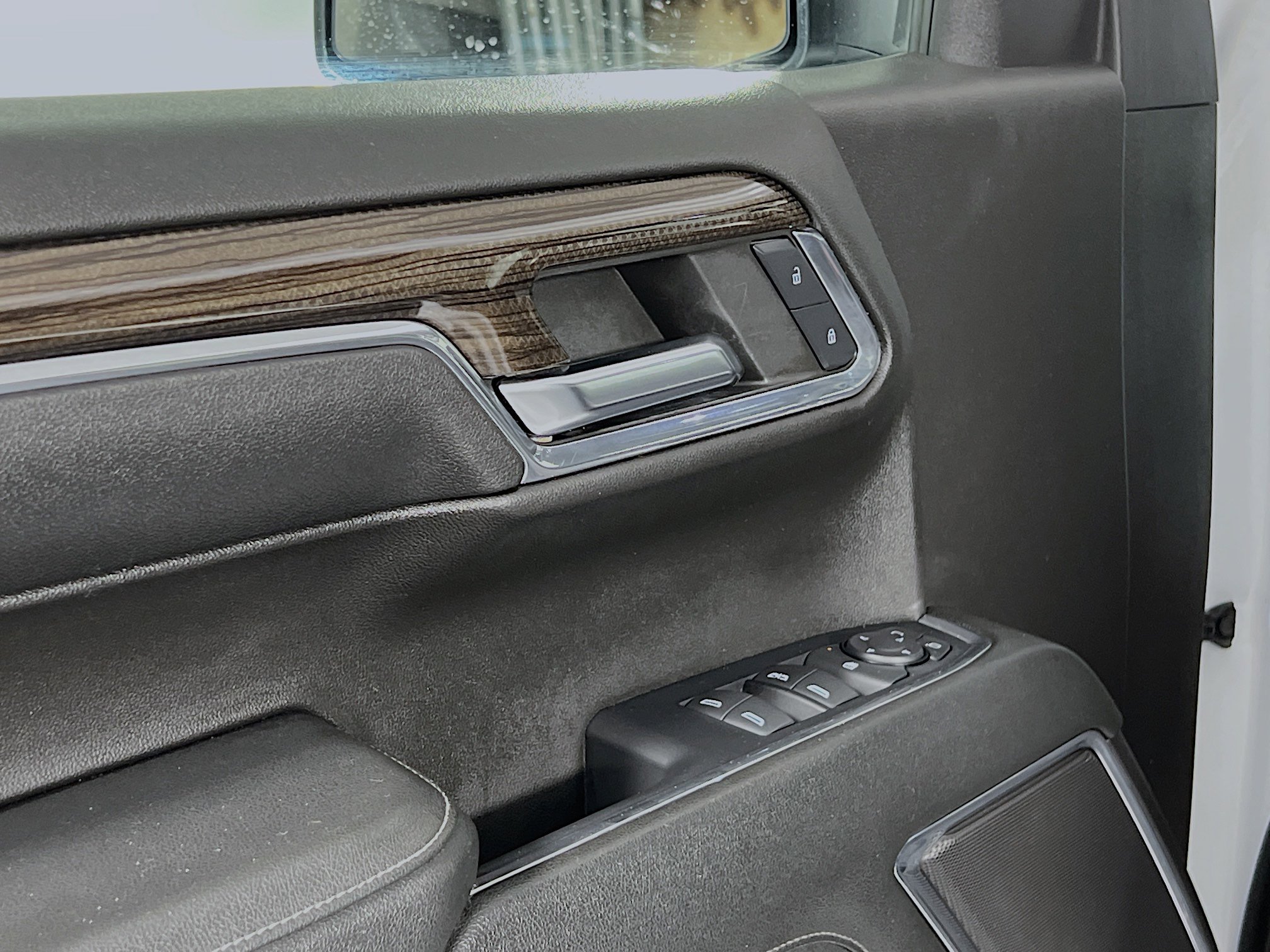 Used 2023 Chevrolet Silverado 1500 LT Trail Boss w/ Protection Package image 17