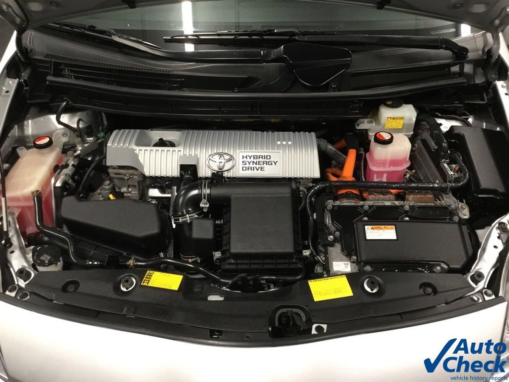 Used 2015 Toyota Prius Three w/ Solar Roof Package image 45