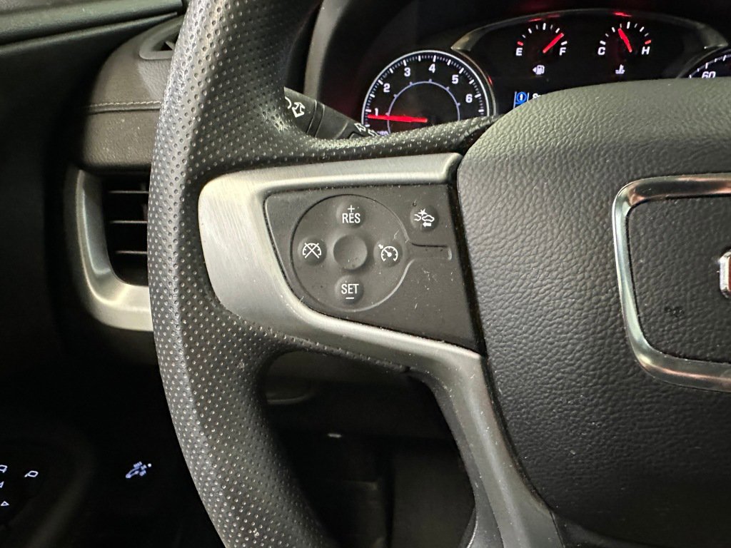 Certified 2022 GMC Terrain SLE w/ Driver Convenience Package image 9