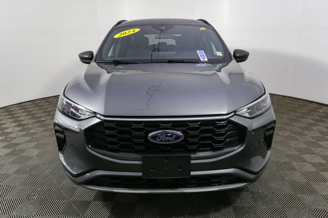 Used 2024 Ford Escape ST-Line w/ Tech Pack #1 AWD/4WD image 4