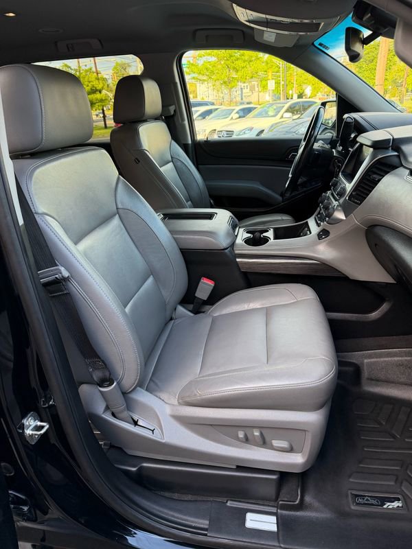 Used 2019 Chevrolet Suburban LT AWD/4WD image 15