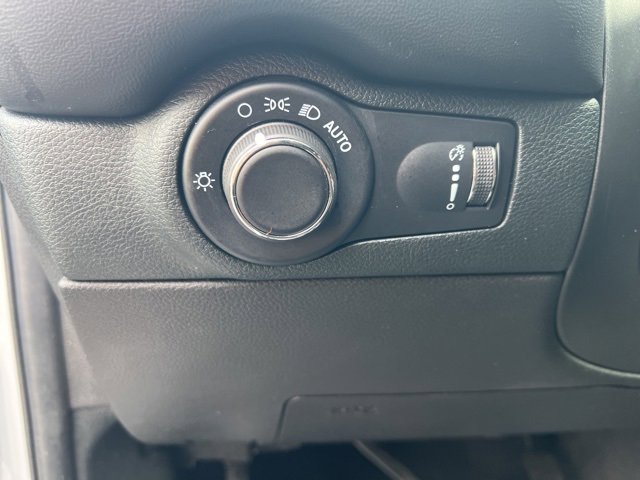 Used 2023 Dodge Durango GT image 28