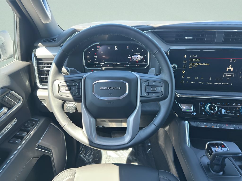 Used 2025 GMC Sierra 1500 Denali w/ Denali Reserve Package AWD/4WD image 22