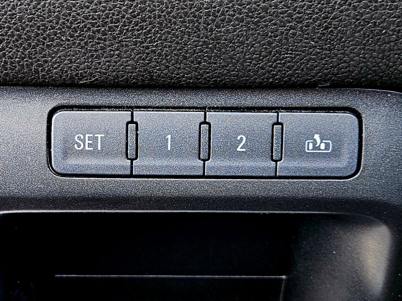 Used 2015 GMC Sierra 1500 SLT w/ SLT Crew Cab Value Package image 10