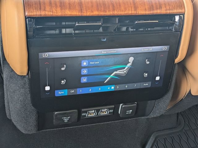 Used 2024 Jeep Grand Wagoneer Series III w/ Rear Seat Video Group 1 AWD/4WD image 35