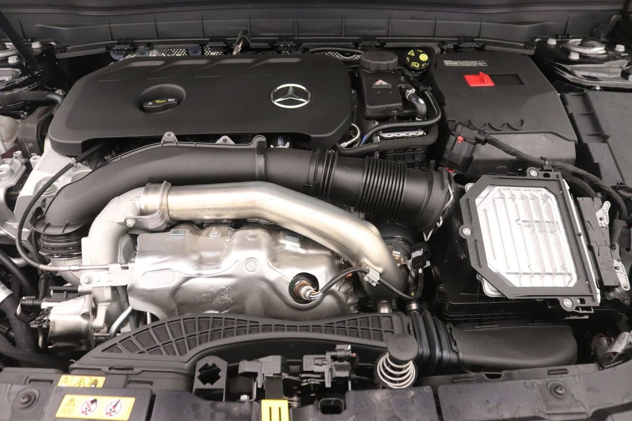 New 2026 Mercedes-Benz GLB 250 image 11