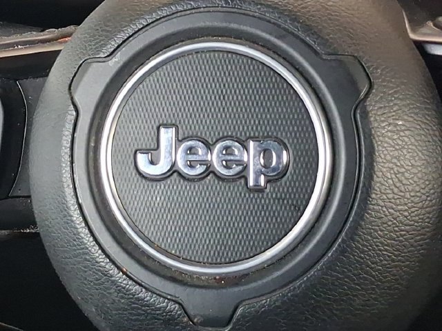 Used 2022 Jeep Gladiator Sport AWD/4WD image 13