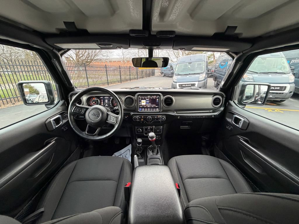Used 2023 Jeep Wrangler Willys image 15