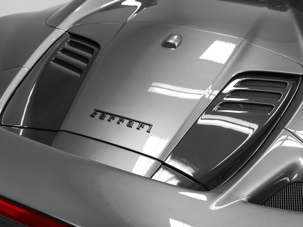 Certified 2022 Ferrari F8 Tributo RWD image 44