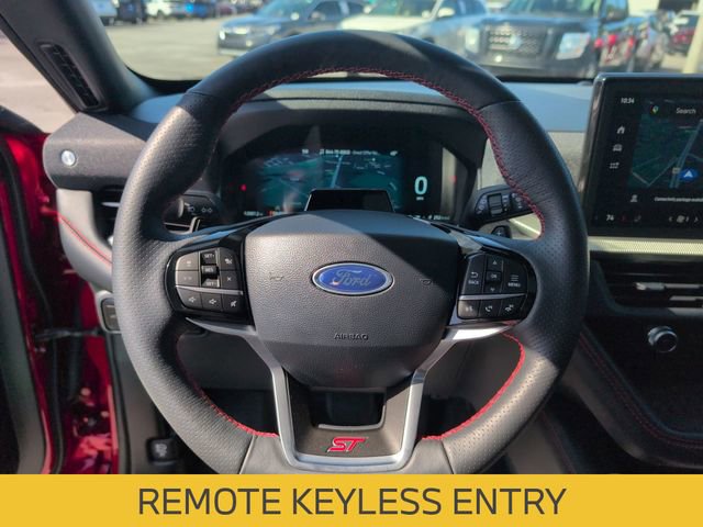 Used 2025 Ford Explorer ST image 13