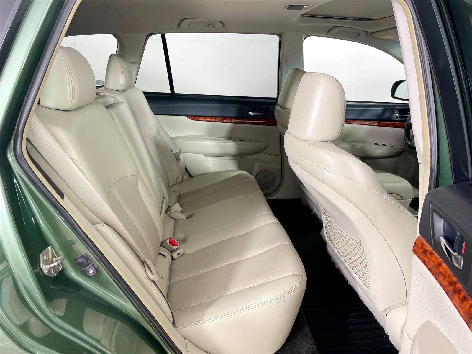 Used 2012 Subaru Outback 3.6R Limited image 27