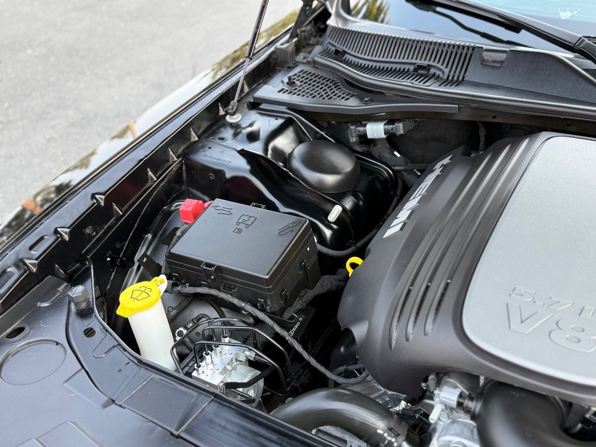 Used 2022 Dodge Challenger R/T w/ Blacktop Package RWD image 12