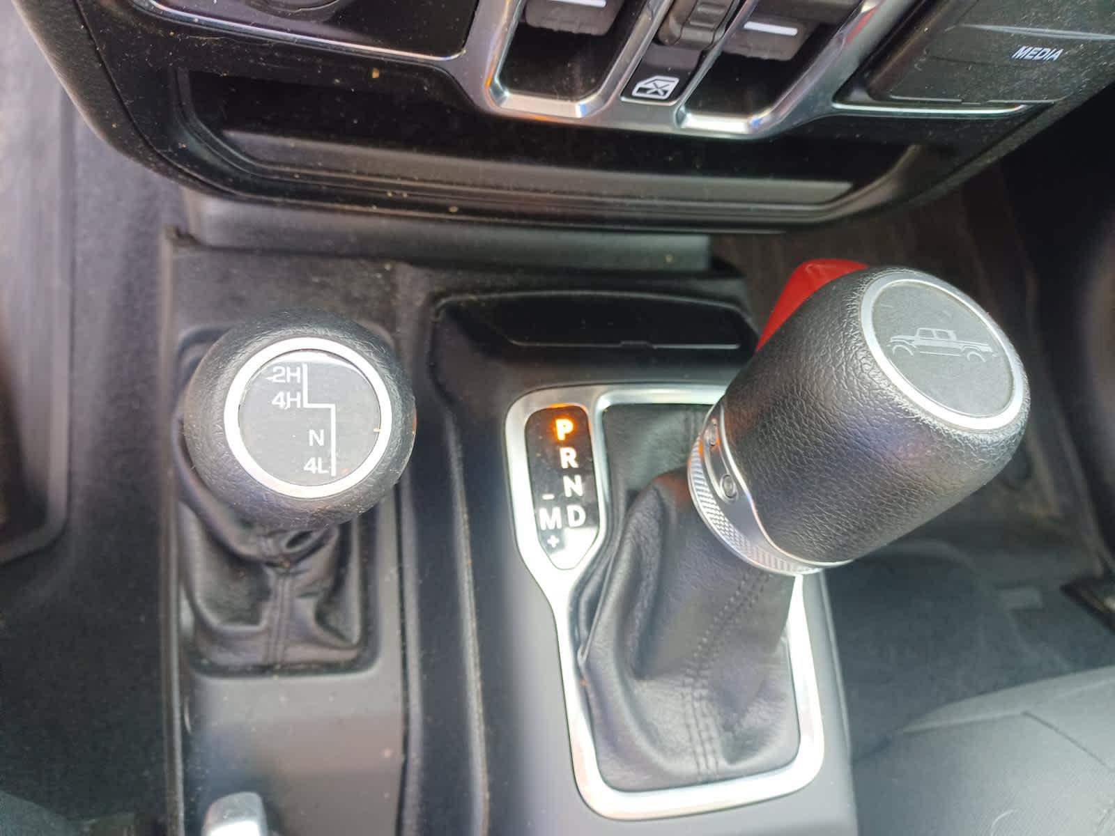 Used 2020 Jeep Gladiator Sport w/ Quick Order Package 24S AWD/4WD image 15