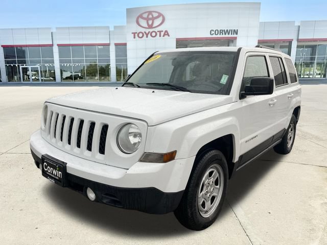 Used 2016 Jeep Patriot Sport w/ Power Value Group AWD/4WD image 7