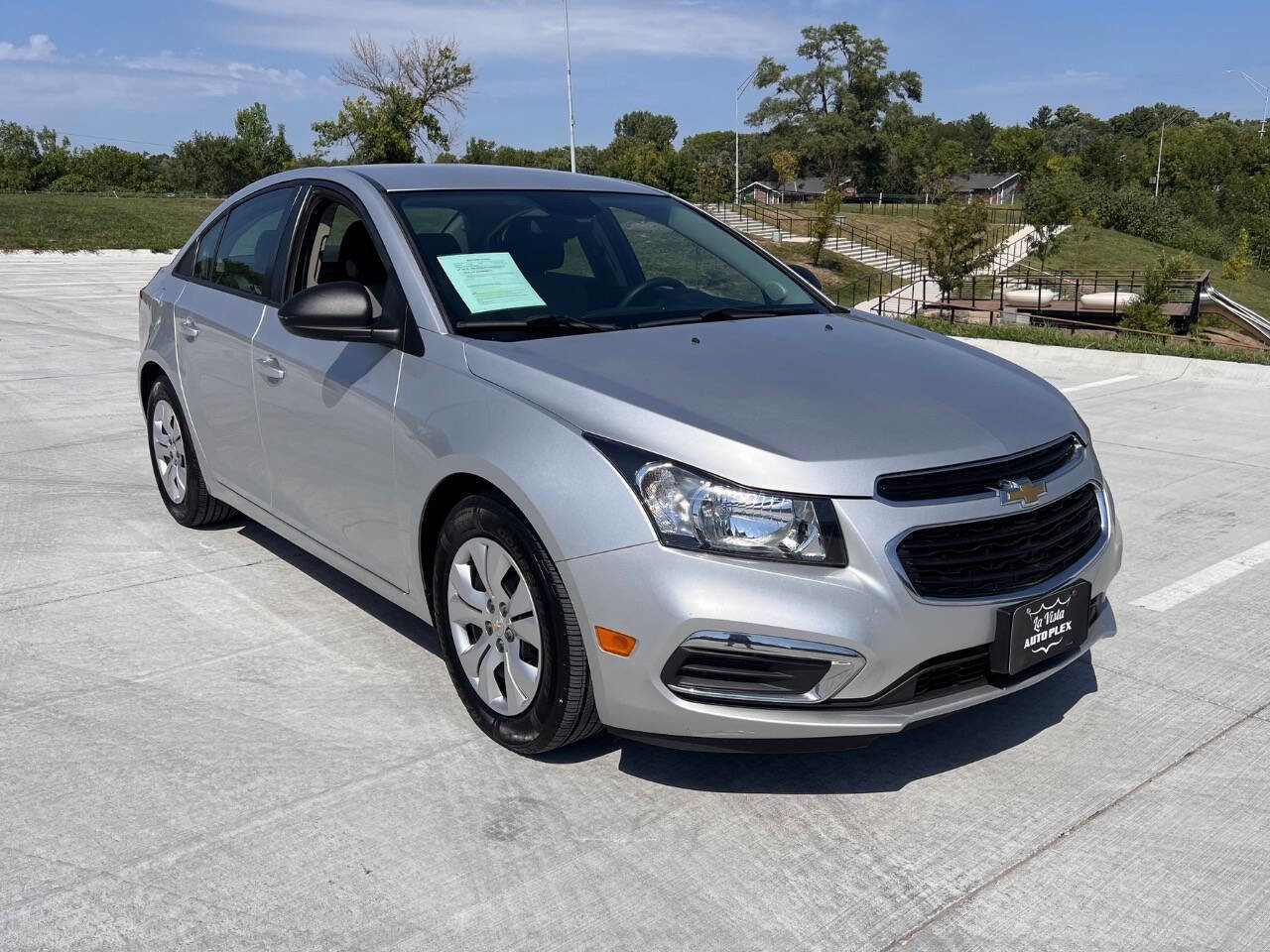 Used 2015 Chevrolet Cruze LS image 3