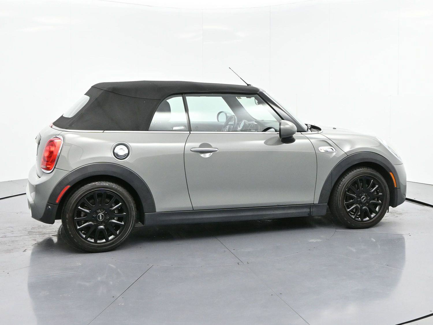 Used 2019 MINI Cooper S image 8