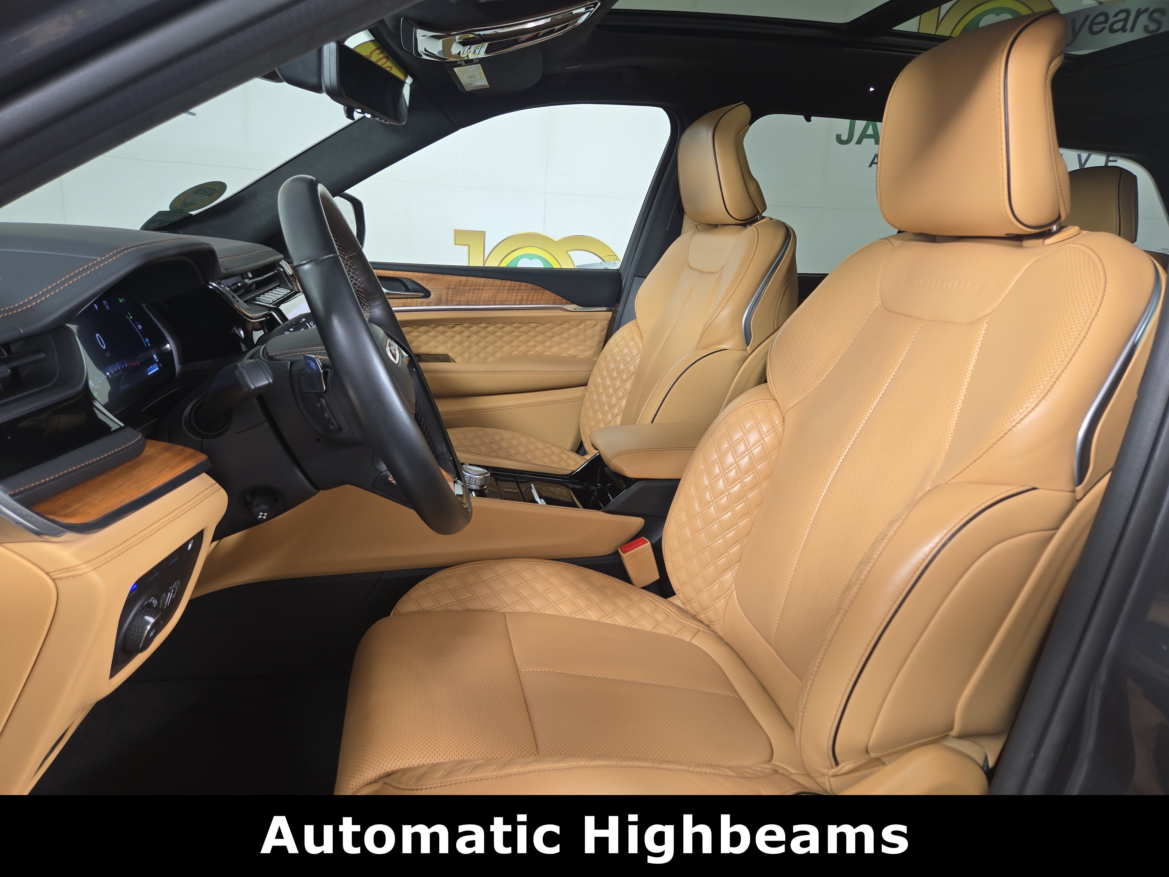 Certified 2023 Jeep Grand Cherokee Summit AWD/4WD image 12