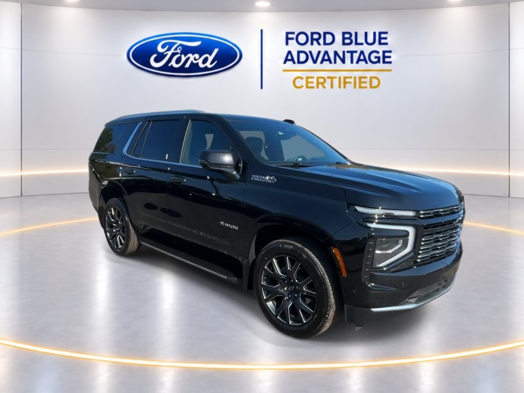 Used 2025 Chevrolet Tahoe High Country AWD/4WD image 3