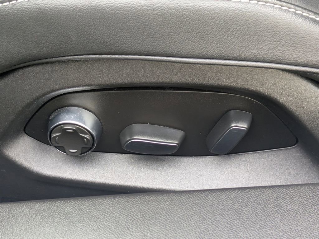 Used 2023 Chevrolet Corvette Stingray Preferred Conv w/ 2LT image 14