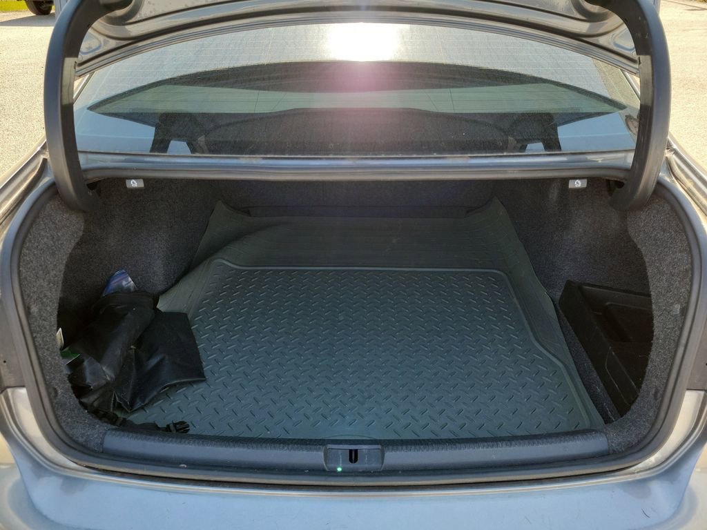 Used 2014 Volkswagen Passat TDI SE FWD image 7