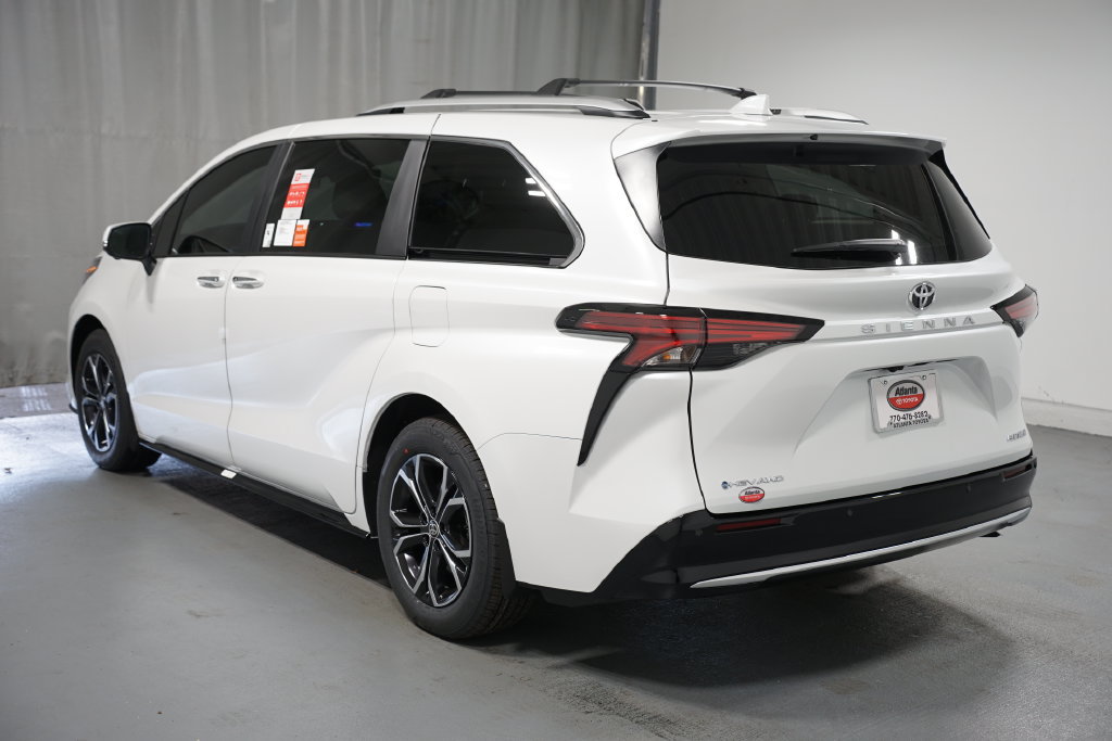 New 2026 Toyota Sienna Platinum AWD/4WD image 6