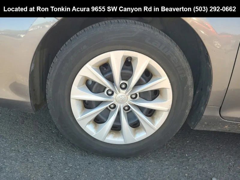 Used 2016 Toyota Camry LE FWD image 11