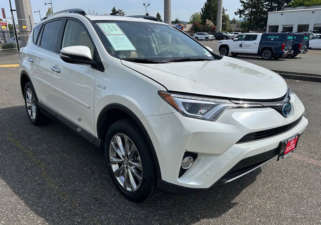 Certified 2018 Toyota RAV4 Limited AWD/4WD image 3