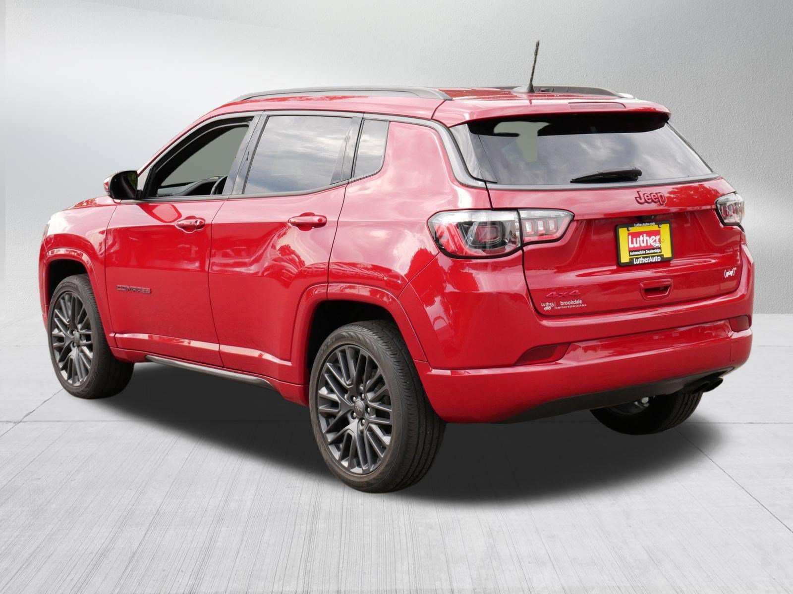 Used 2022 Jeep Compass Limited AWD/4WD image 5