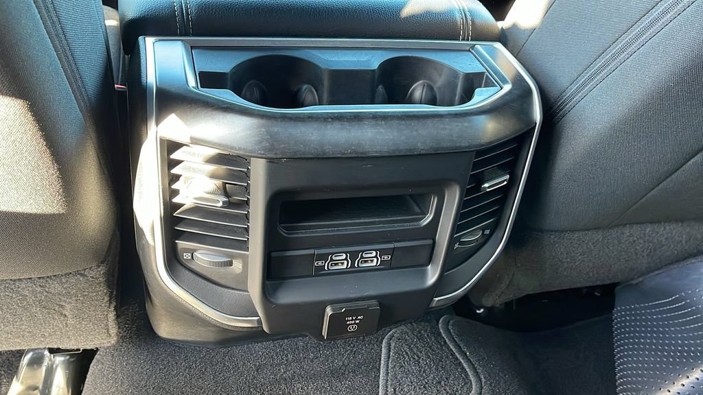 Used 2021 RAM 2500 Big Horn w/ Level 2 Equipment Group AWD/4WD image 17