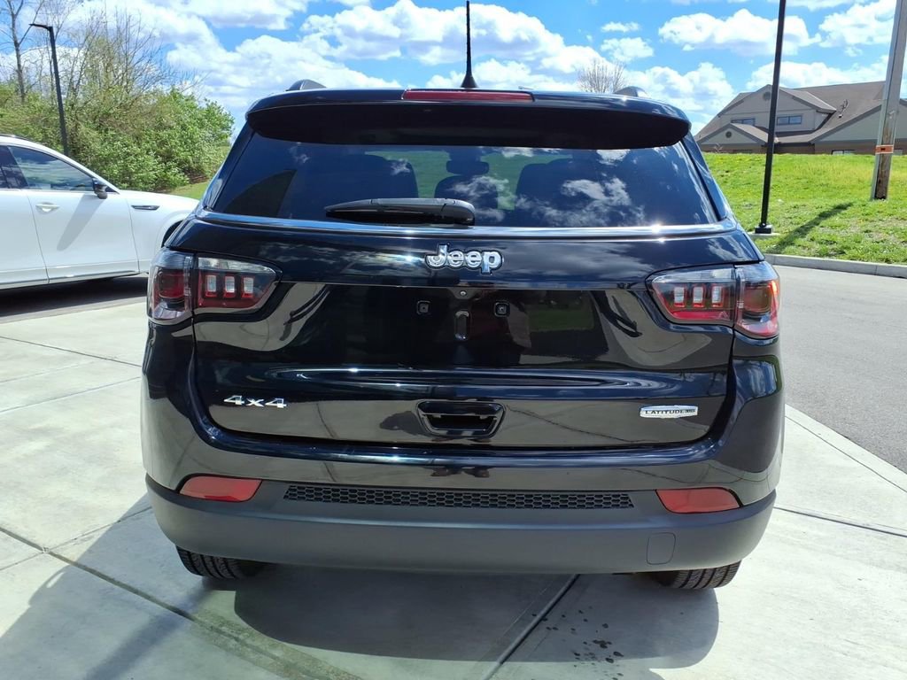 Used 2022 Jeep Compass Latitude w/ Sun and Sound Group image 6