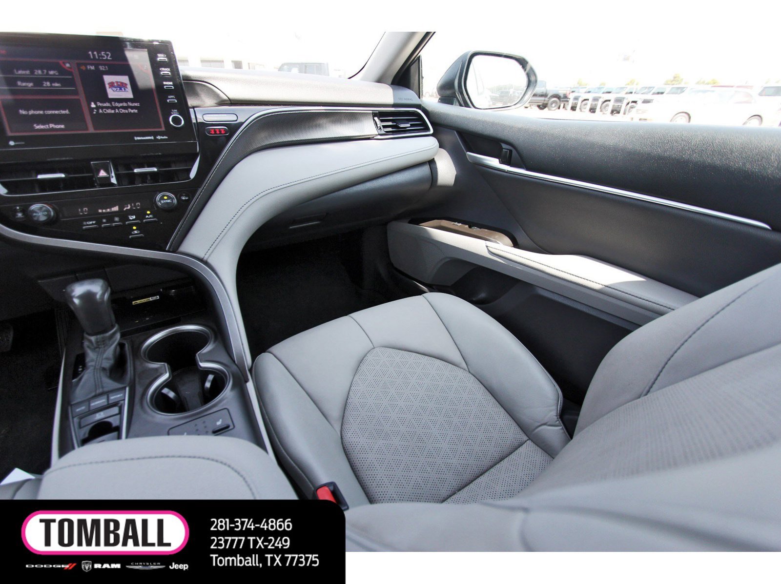Used 2024 Toyota Camry XSE FWD image 11