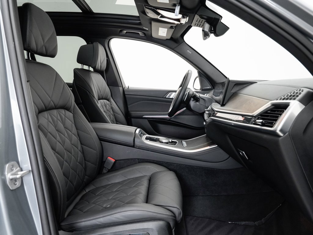 Used 2024 BMW X5 xDrive40i w/ Premium Package image 22