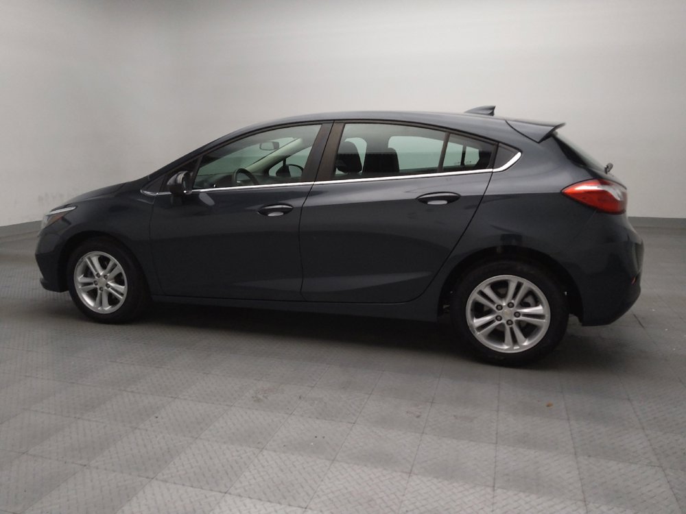 Used 2018 Chevrolet Cruze LT image 3
