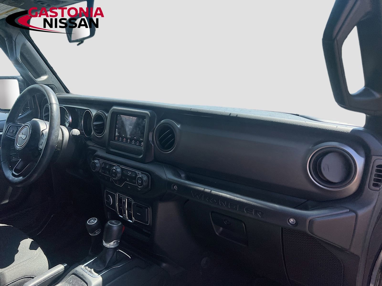 Used 2023 Jeep Wrangler Unlimited w/ Cold Weather Group image 36