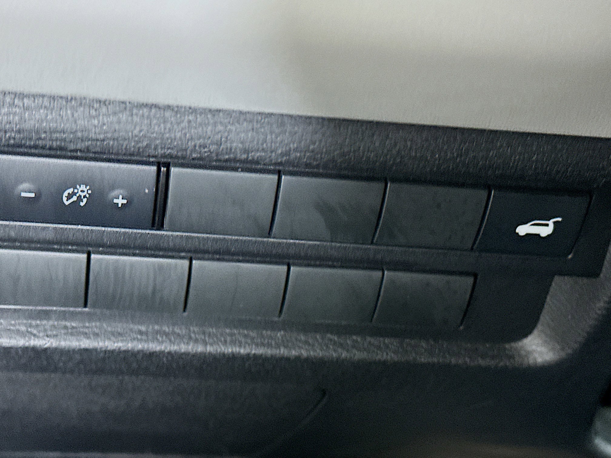 Used 2025 Mitsubishi Outlander SE image 17