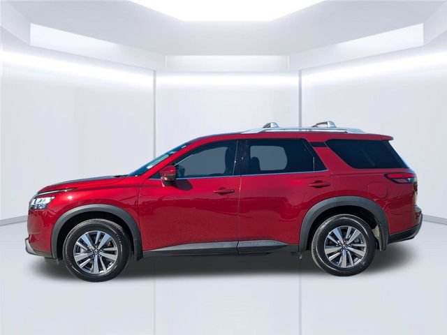 Used 2024 Nissan Pathfinder SL AWD/4WD image 2