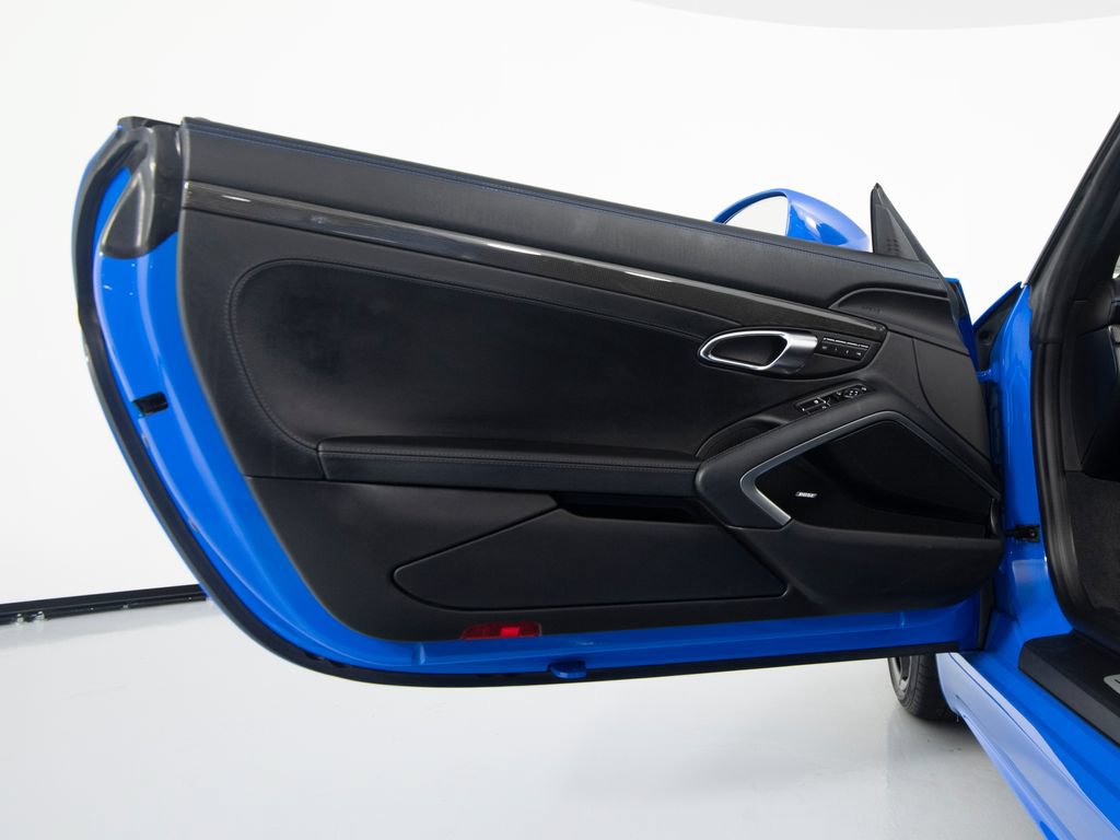 Certified 2025 Porsche 718 Boxster GTS RWD image 18