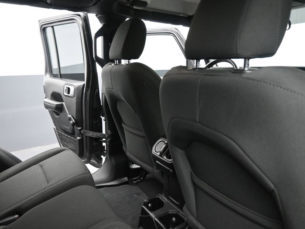 Used 2021 Jeep Gladiator Sport image 27