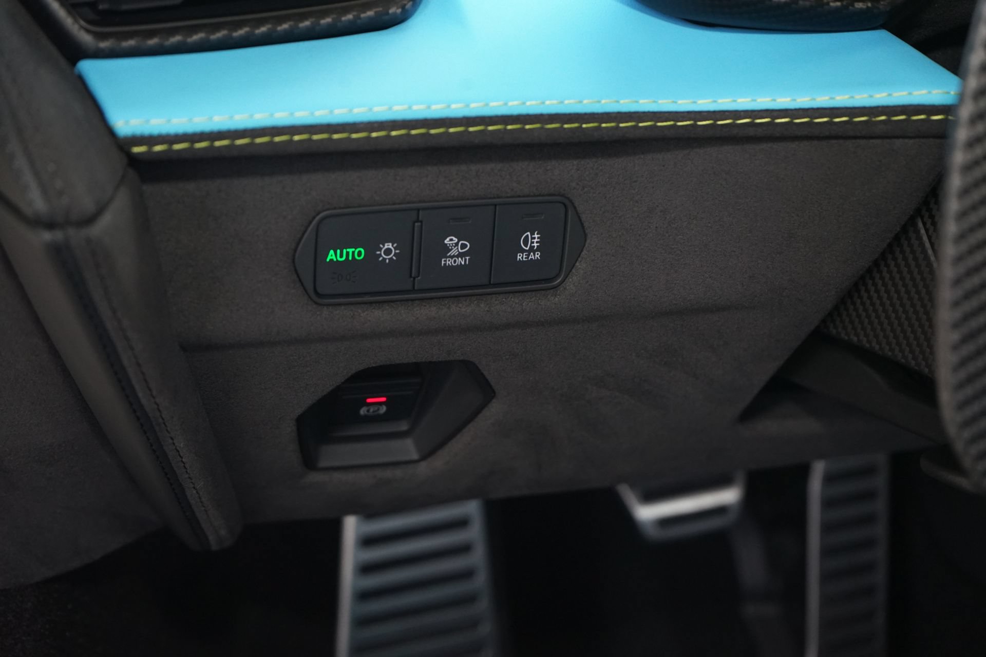 Used 2024 Lamborghini Revuelto AWD/4WD image 27