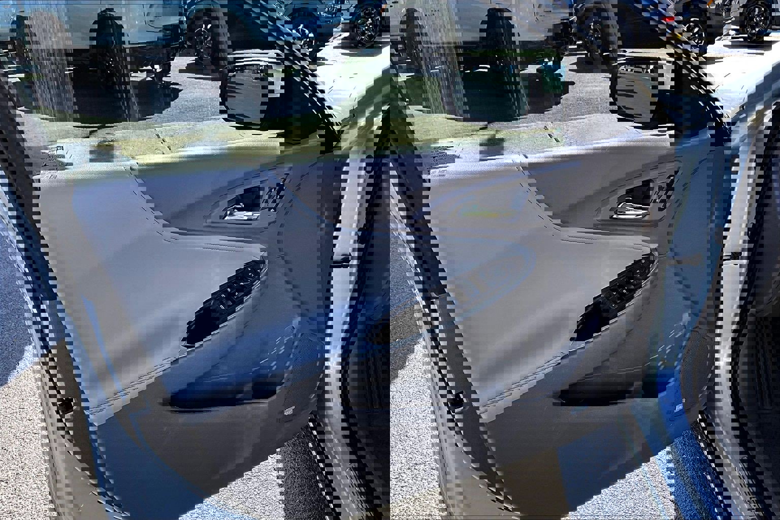 Used 2017 Chevrolet Malibu Premier w/ Driver Confidence Package FWD image 18