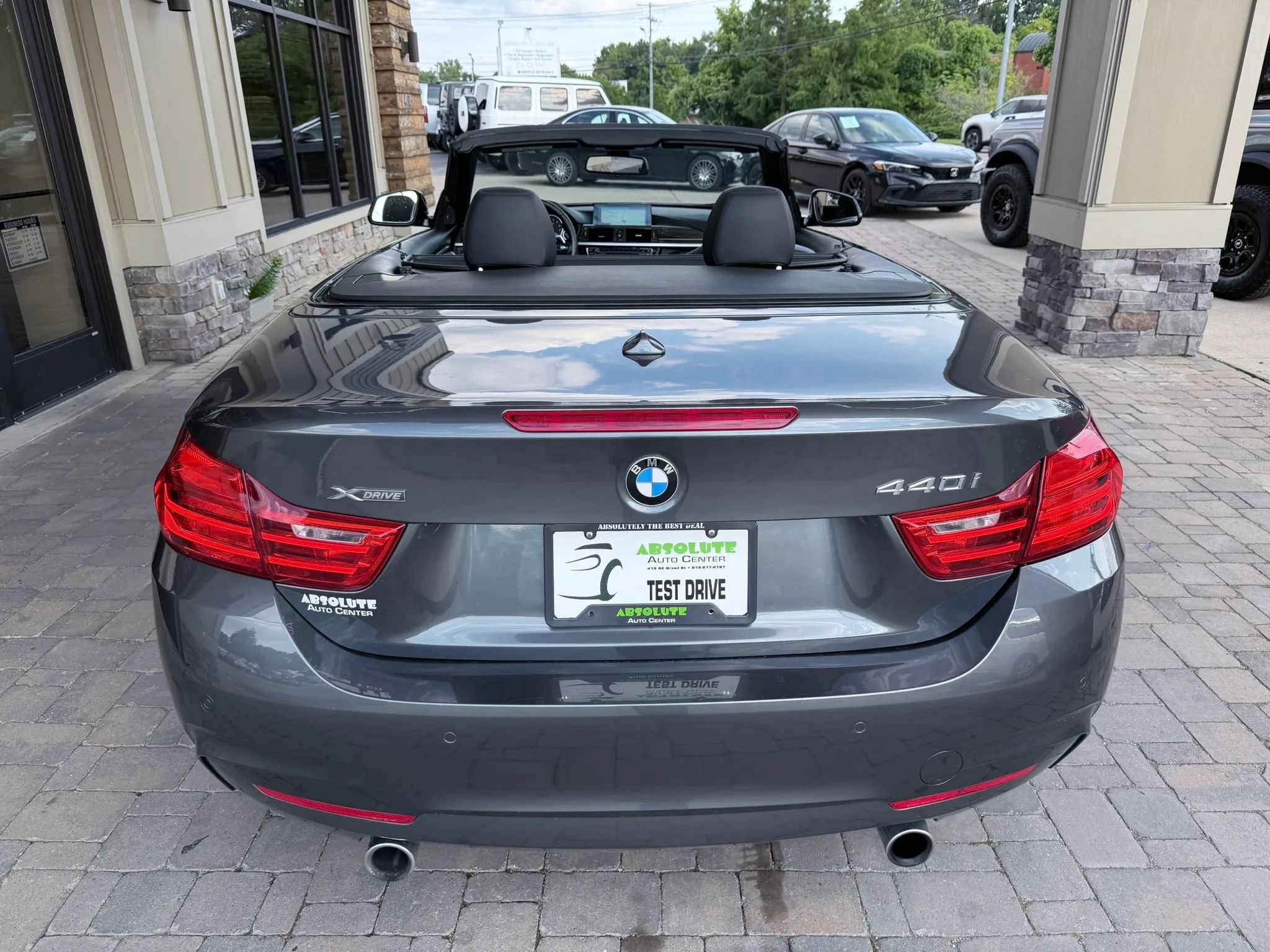 Used 2017 BMW 440i xDrive Convertible AWD/4WD image 37