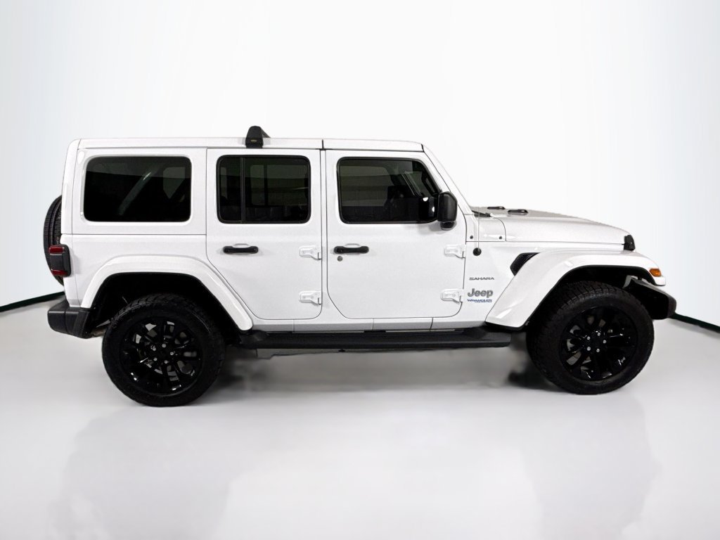 Used 2021 Jeep Wrangler Unlimited Sahara w/ Safety Group AWD/4WD image 4
