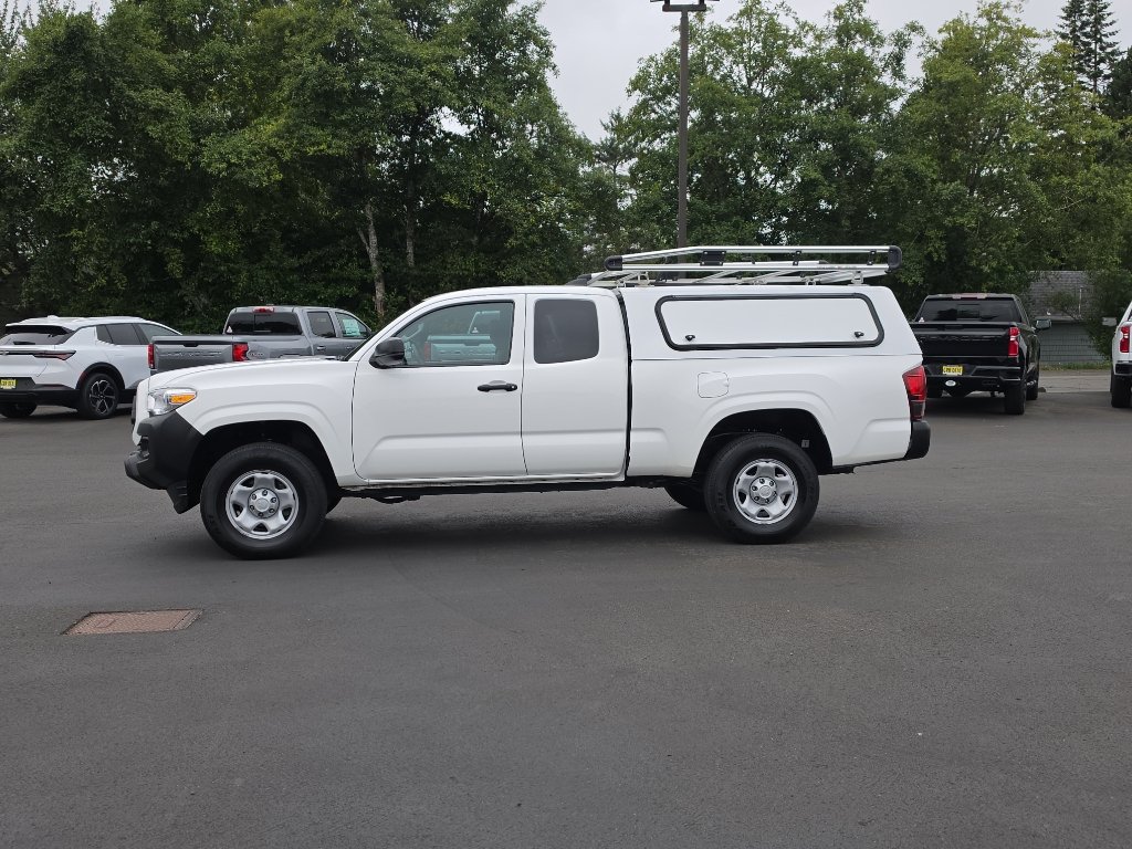 Used 2023 Toyota Tacoma SR RWD image 6