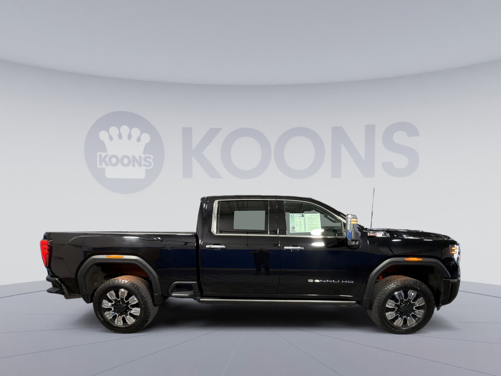 Used 2024 GMC Sierra 2500 Denali w/ Denali Reserve Package image 8