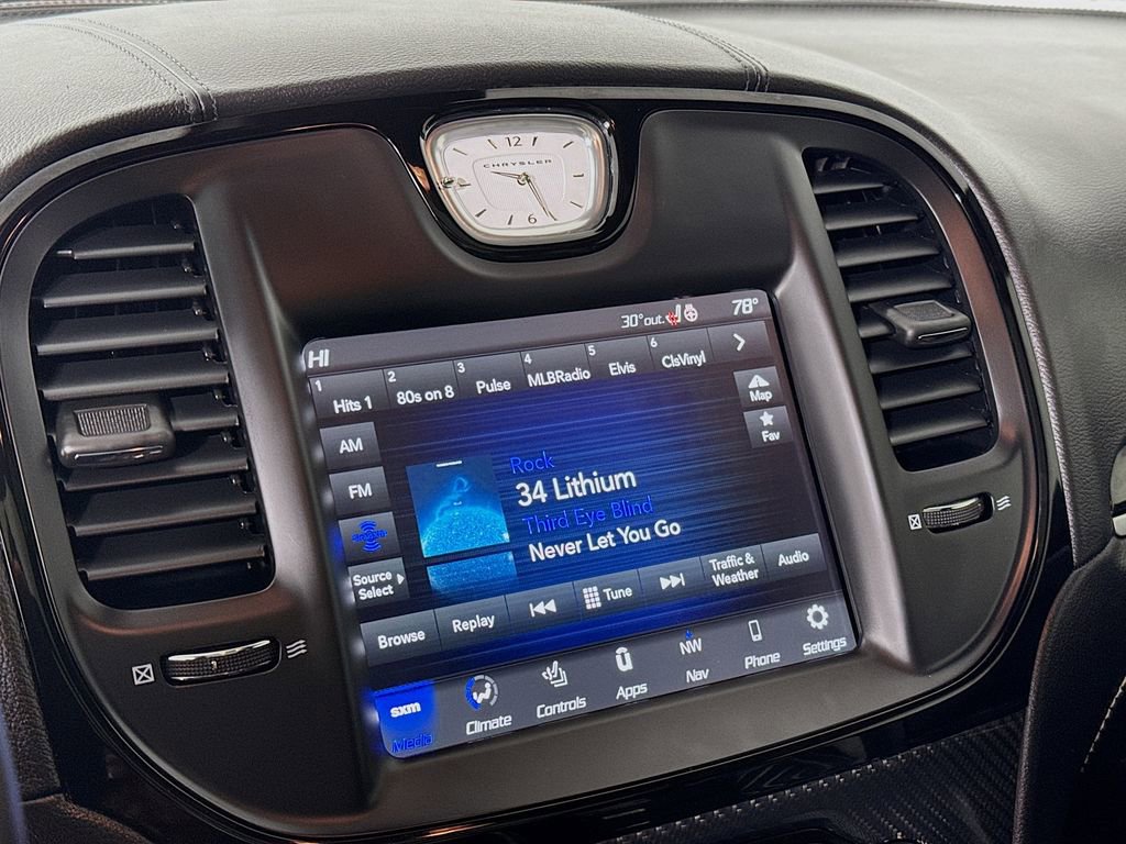 Used 2023 Chrysler 300 C image 14